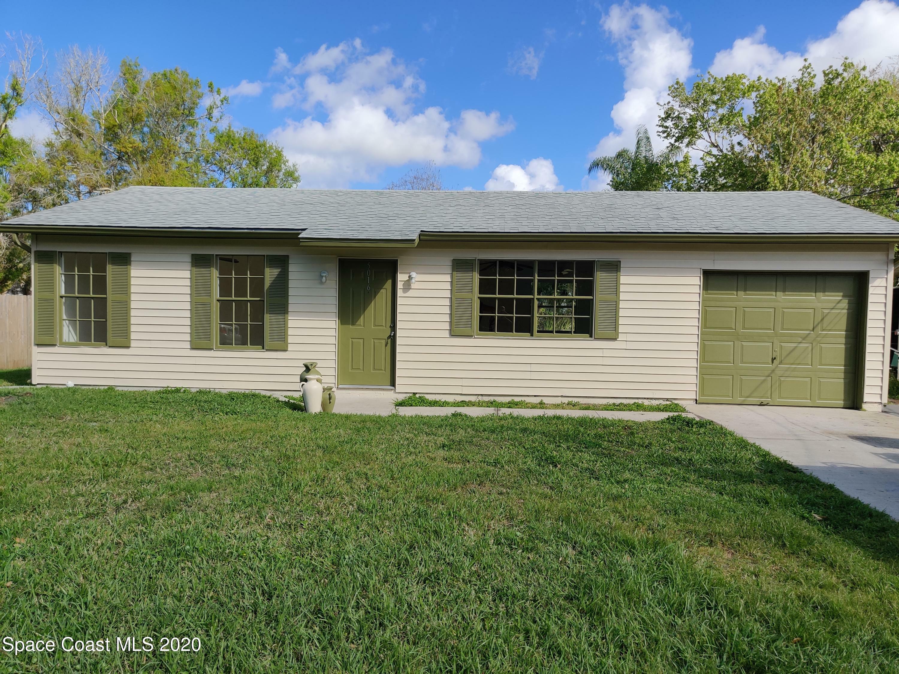 Property Photo: 5016 Fleetwood Place FL 32926