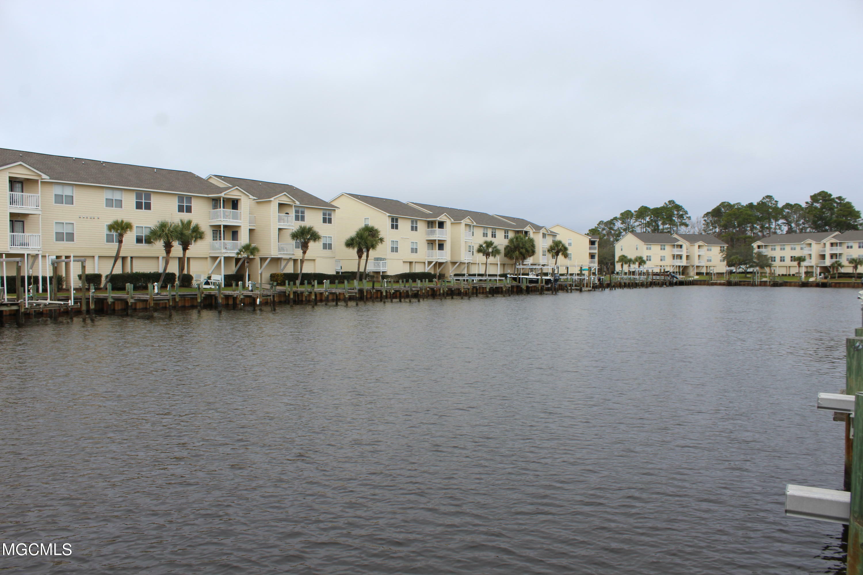 2421 Beachview Drive  Ocean Springs MS 39564 photo