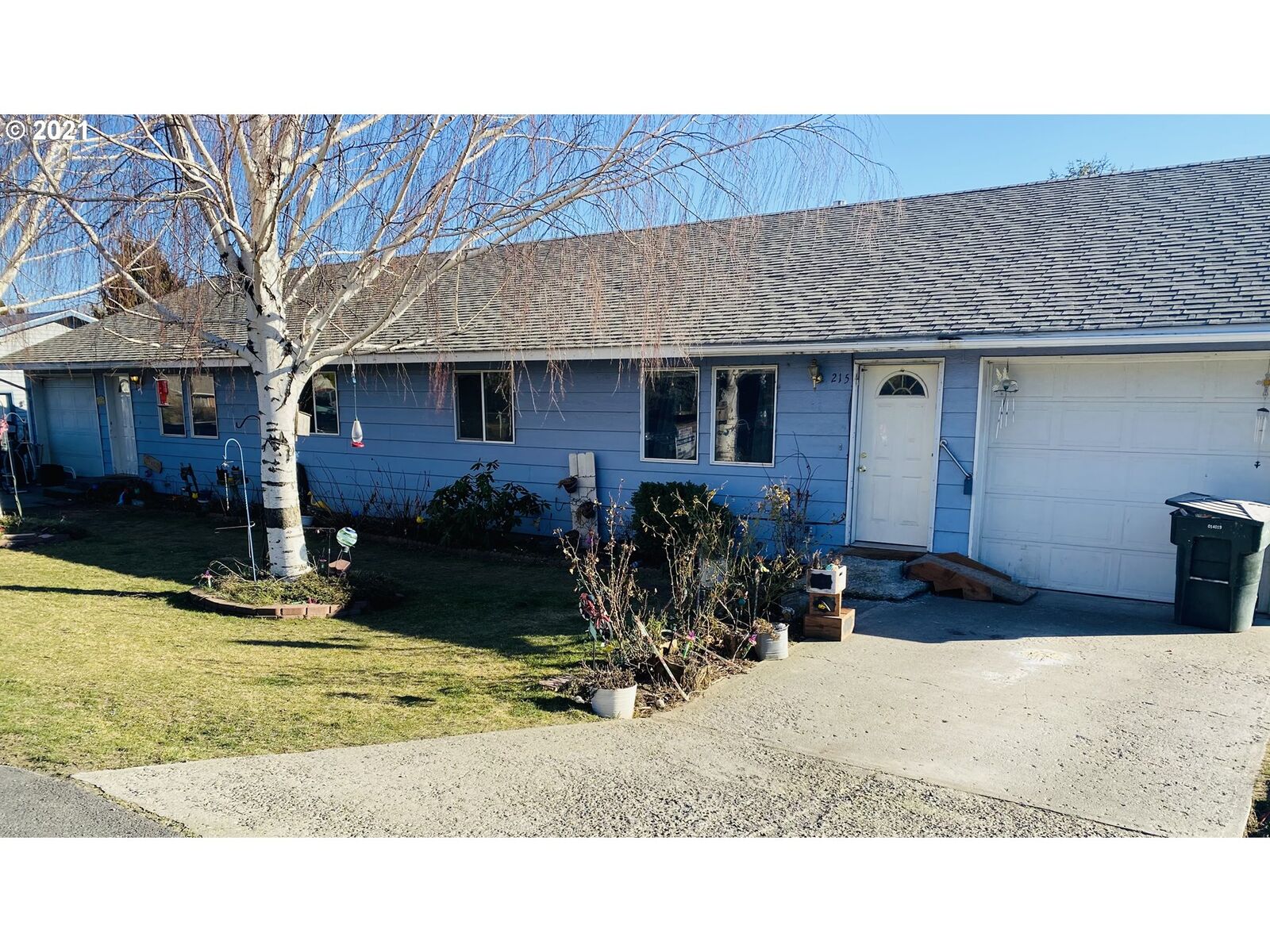 Property Photo:  215 Jason Ave  OR 97875 