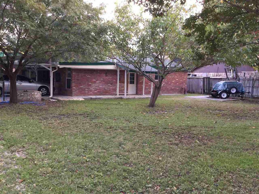 Property Photo:  304 Cove Drive  TX 76705 