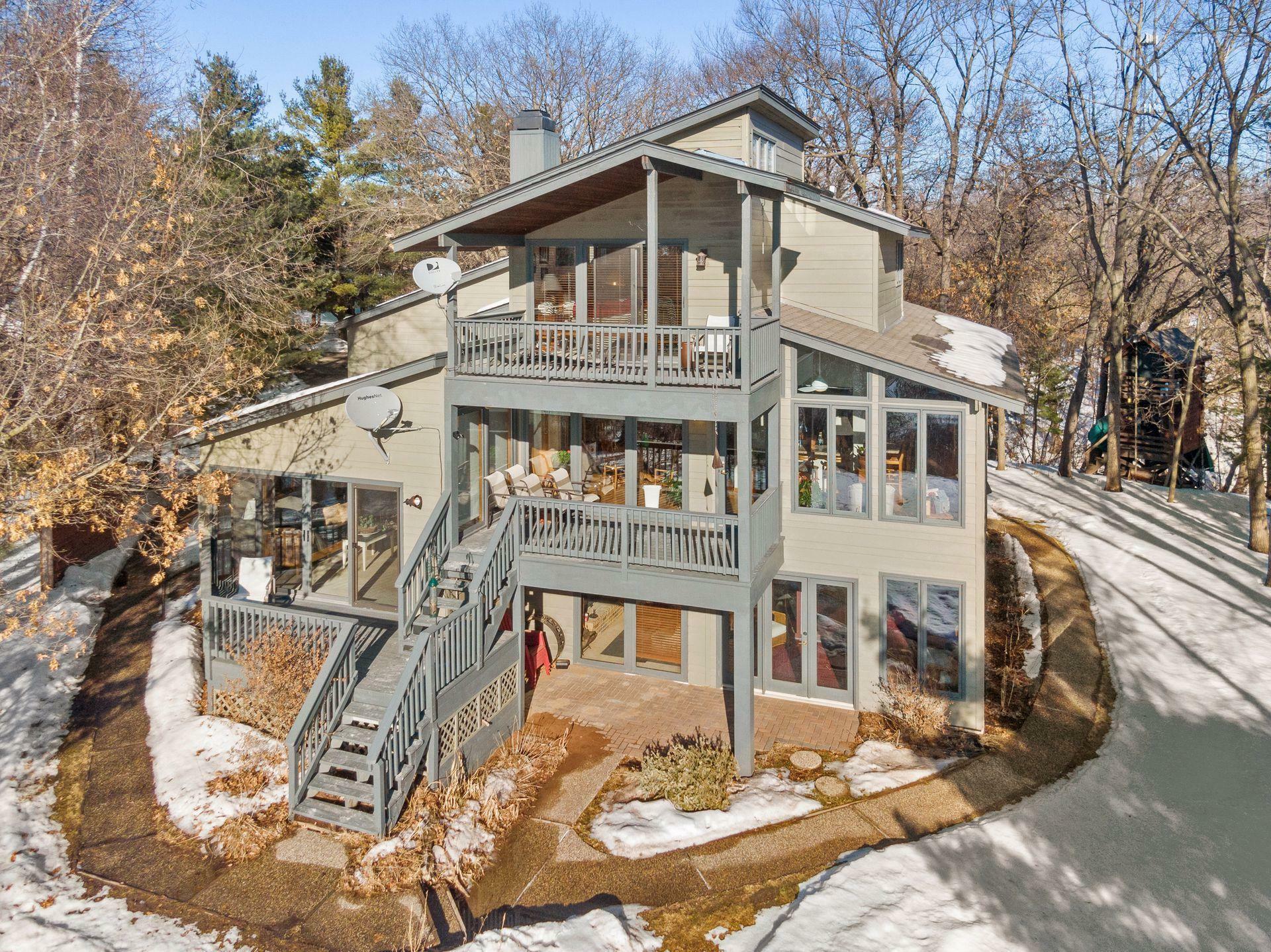Property Photo: 1378 Hilltop Ridge WI 54082