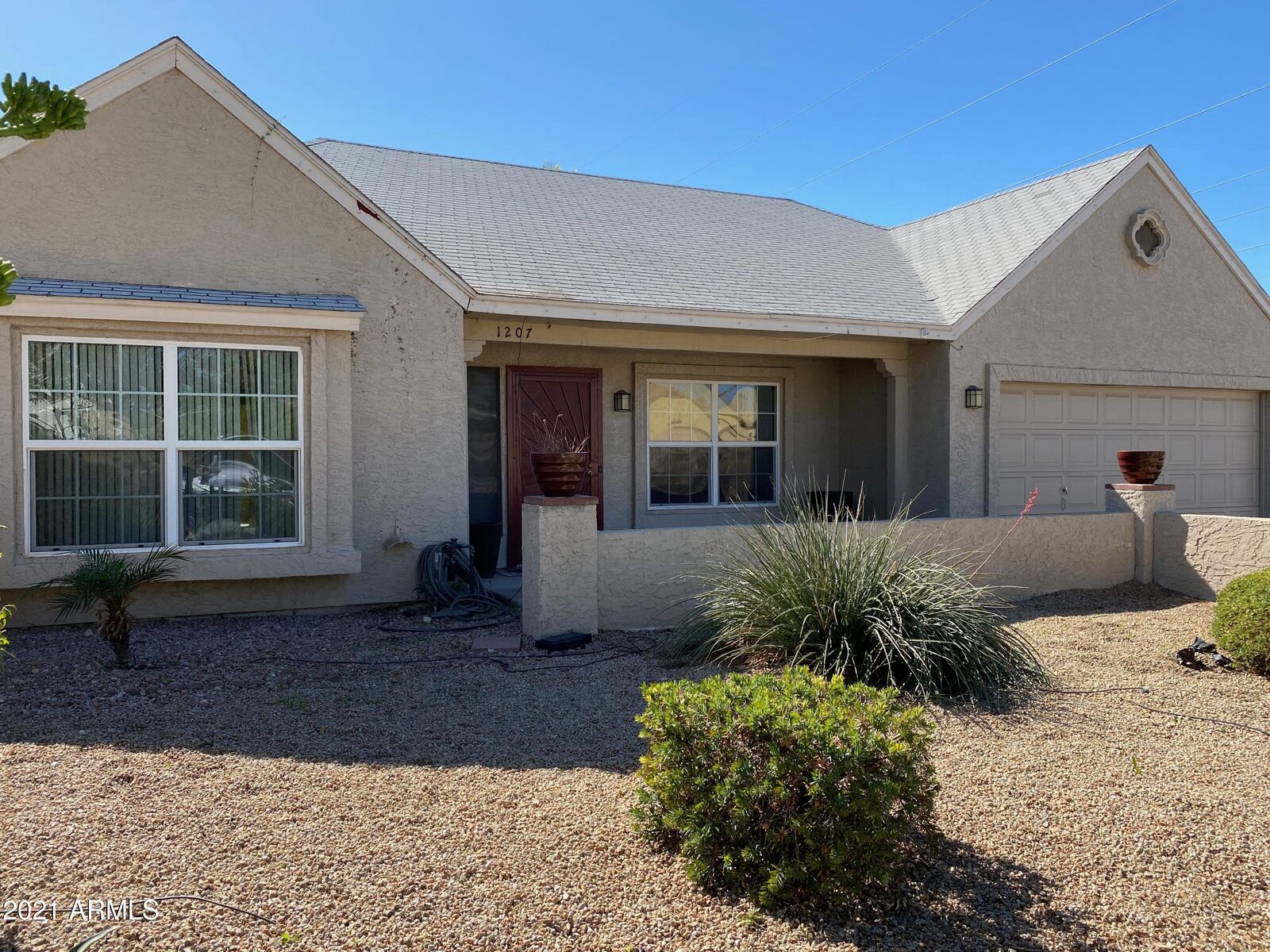 Property Photo: 1207 E Tonto Lane AZ 85024
