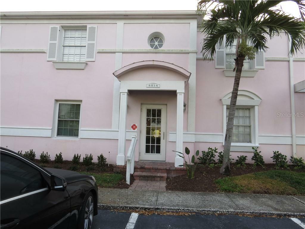 Property Photo:  4814 Beach Drive SE B/C  FL 33705 