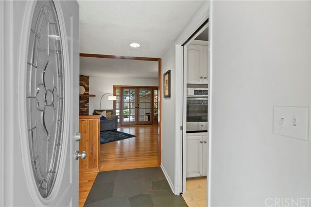 Property Photo:  15901 Gresham Street  CA 91343 