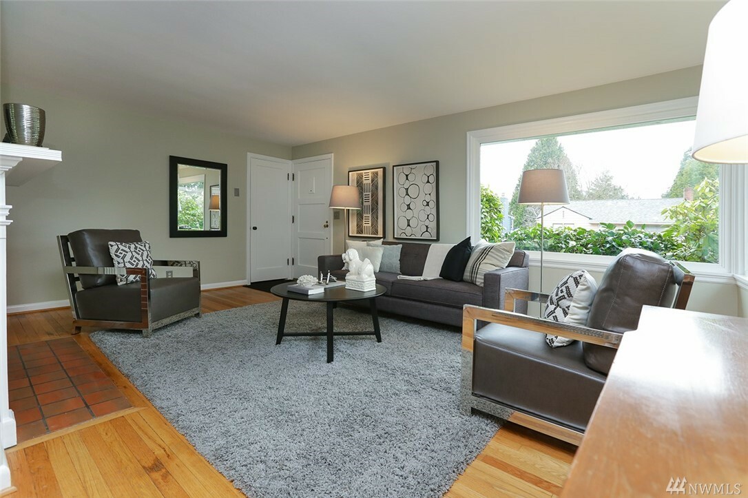 Property Photo: 8018 37th Ave NE WA 98115