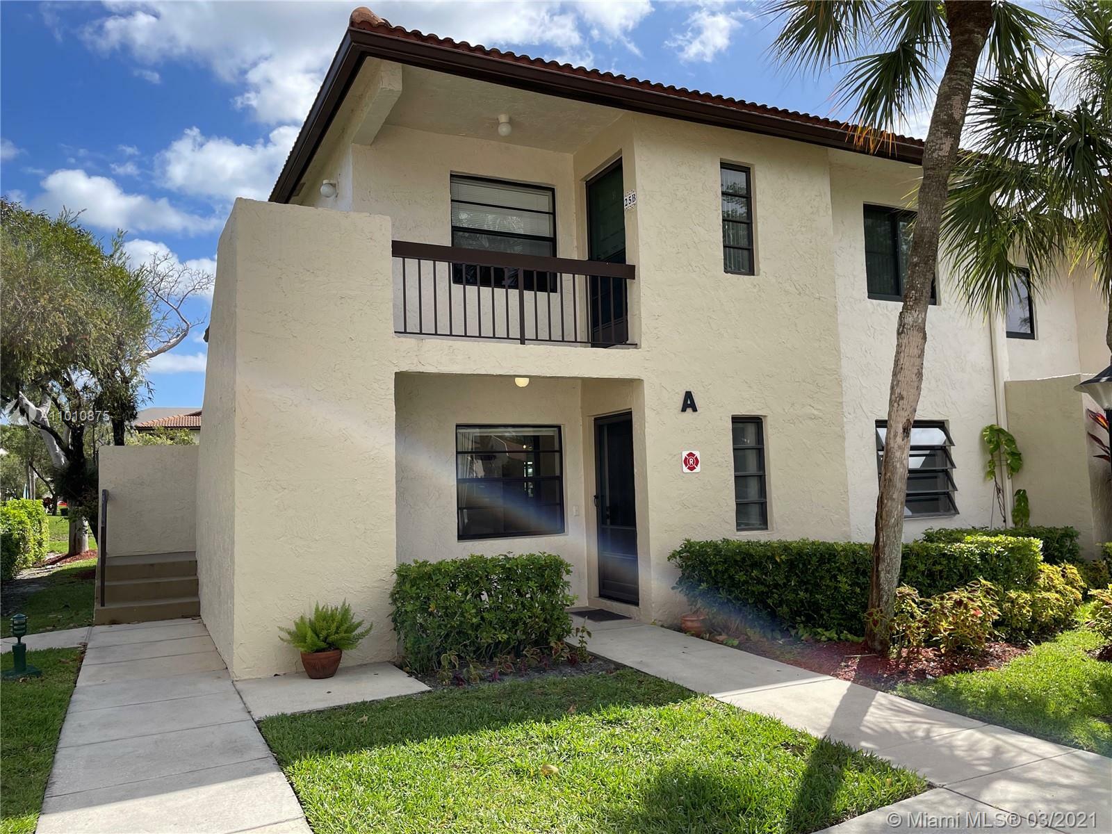 Property Photo: 21820 Cypress Cir 25A FL 33433
