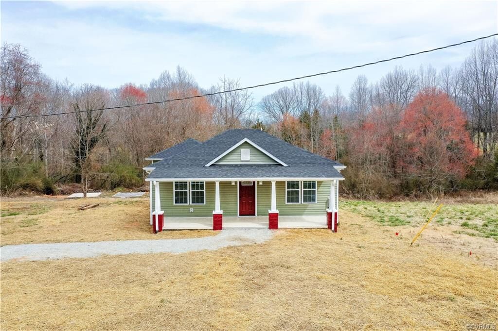 Property Photo: 36 Columbia Road VA 23027