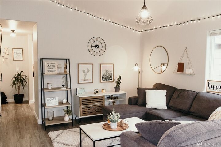 Property Photo:  4509 Skylers Aly  WA 98274 