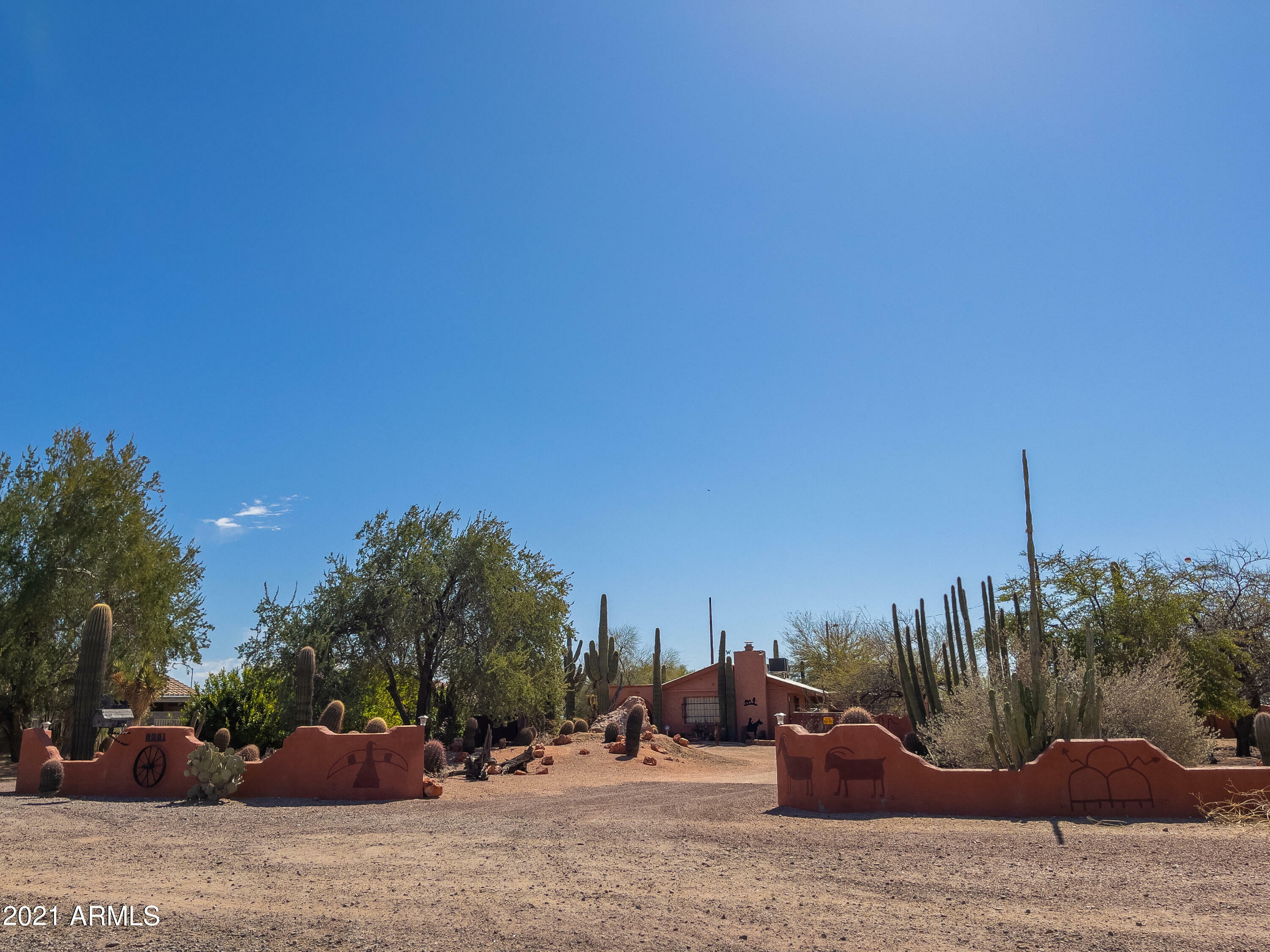 Property Photo:  9261 E Quarterline Road  AZ 85207 