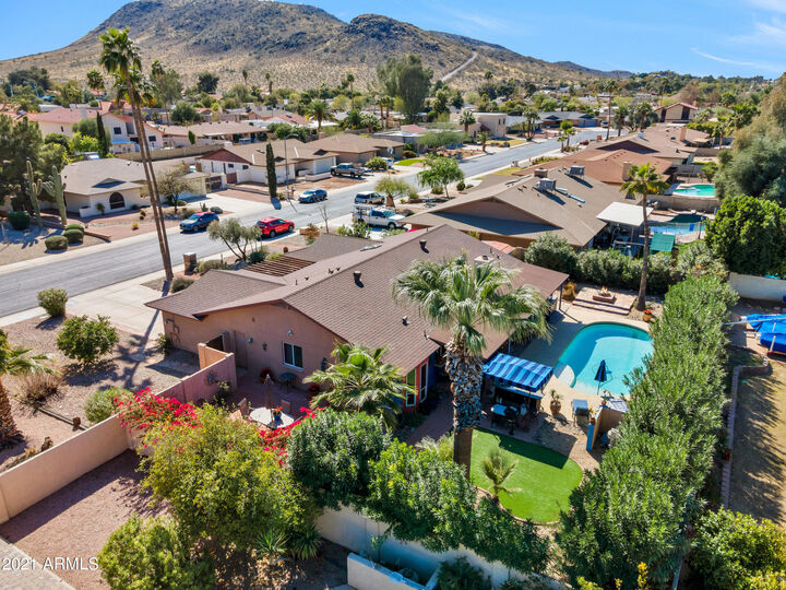 Property Photo: 224 E Surrey Avenue AZ 85022