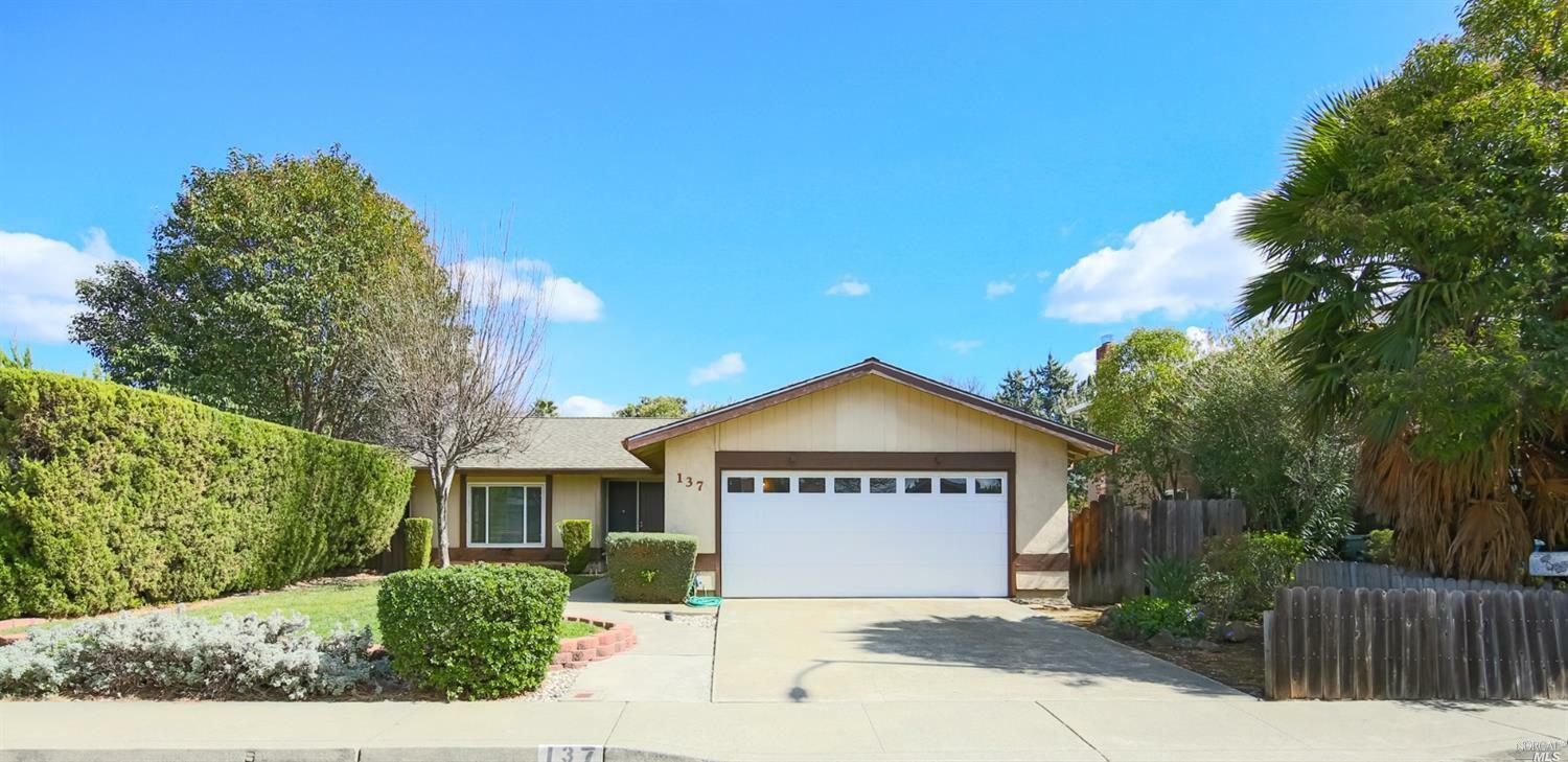 137 Gentry Circle  Vacaville CA 95687 photo