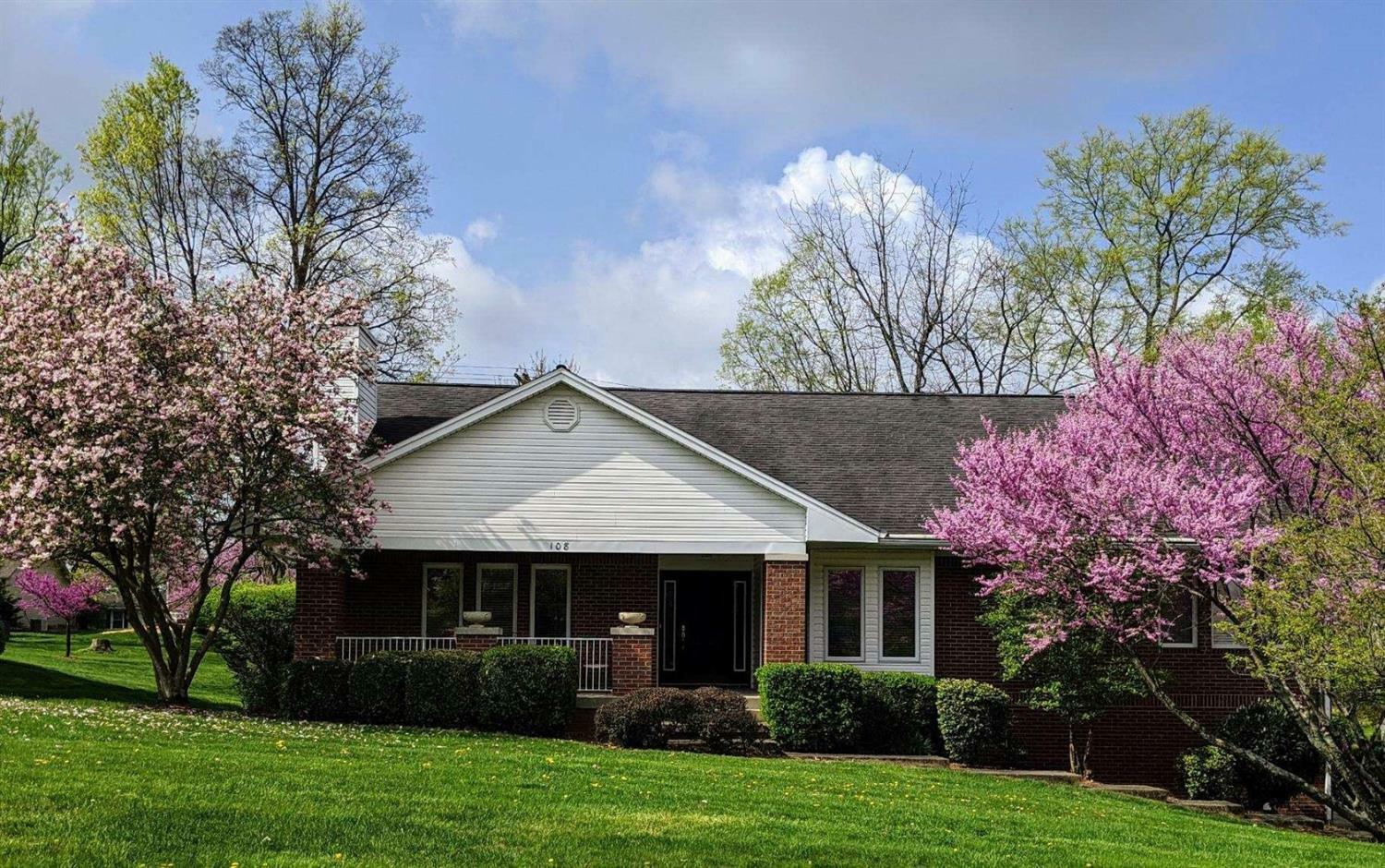 Property Photo:  108 Bogie Lee Ave  KY 40601 