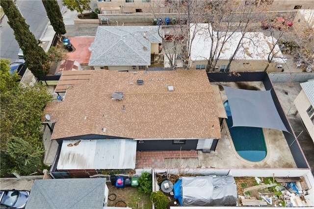 Property Photo:  11640 Hamlin Street  CA 91606 