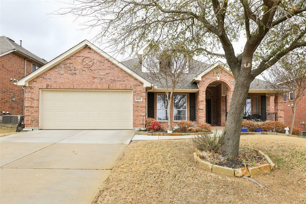 Property Photo:  1421 Parkside Drive  TX 76063 