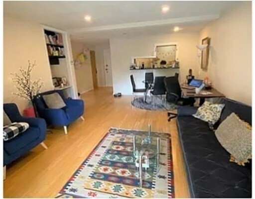Property Photo: 12 Pond Ln 20 MA 02474