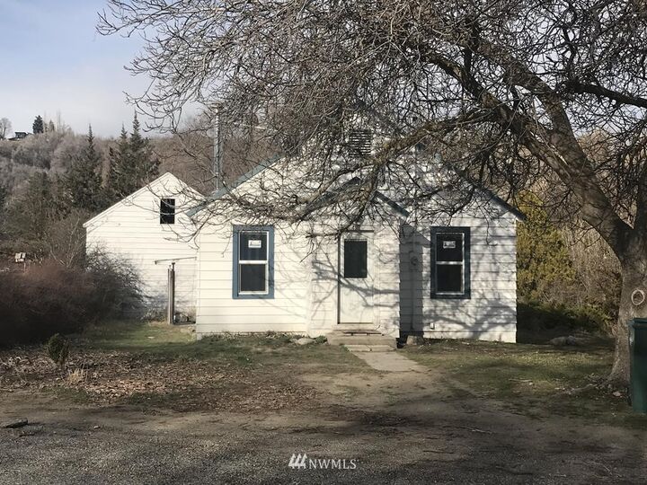 418 Hemlock Street  Omak WA 98841 photo