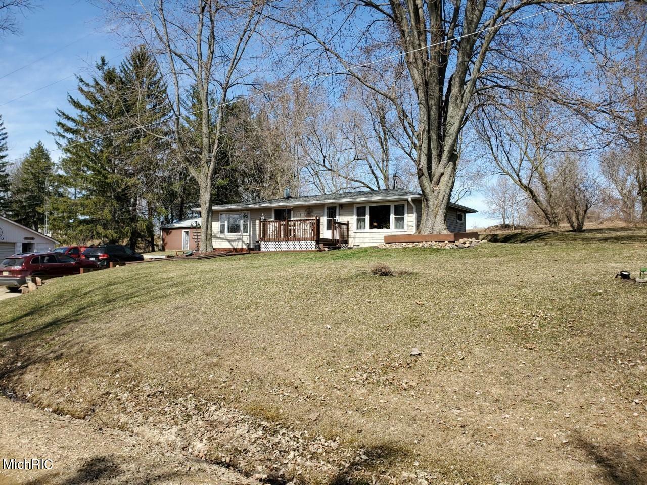 Property Photo:  8200 Cole Road  MI 49274 