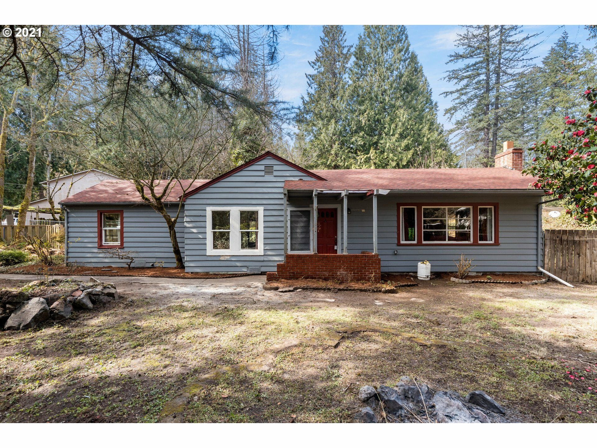 Property Photo: 12121 SE Brookside Dr OR 97266