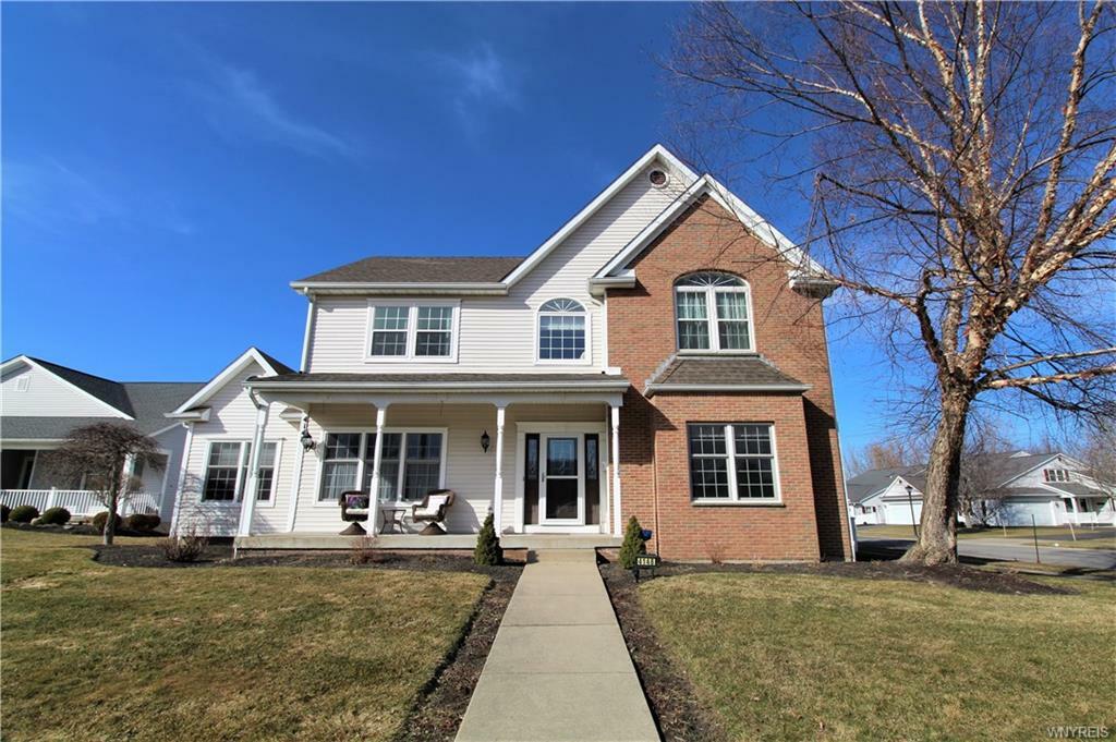 Property Photo: 4148 Middleham Park NY 14075