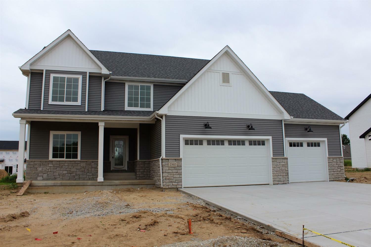 2302 Stirling Drive  Valparaiso IN 46383 photo
