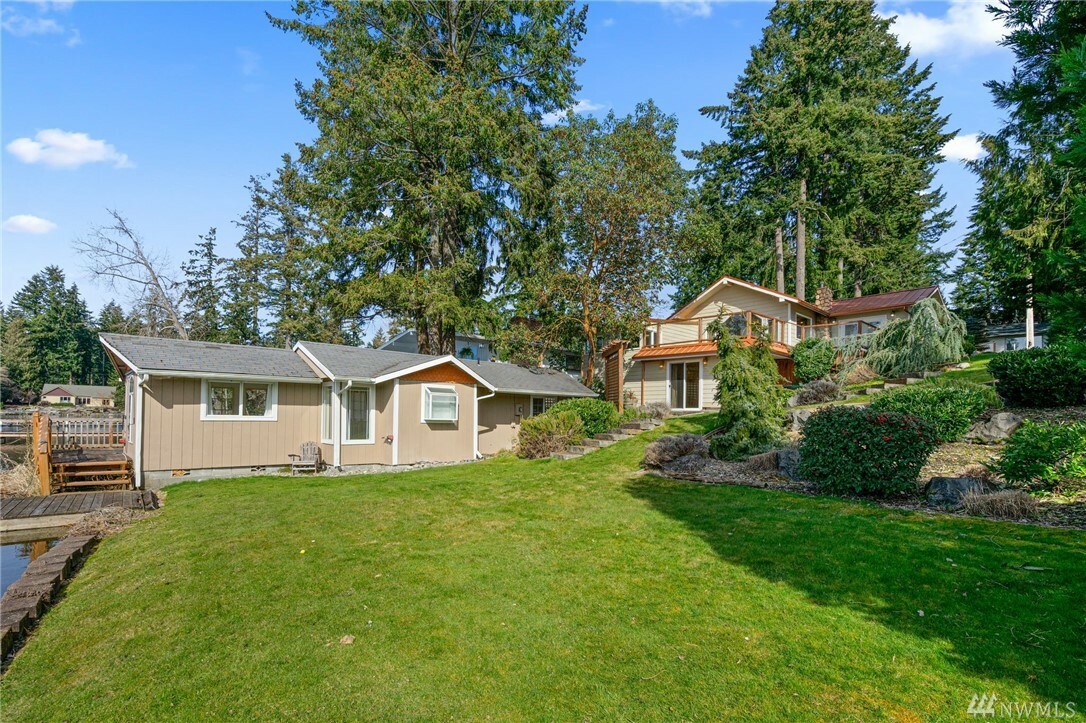 Property Photo:  2221 Carpenter Rd SE  WA 98503 