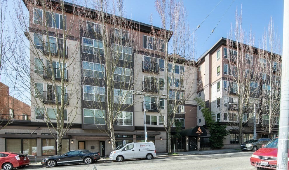 Property Photo:  323 Queen Anne Ave N 513  WA 98109 