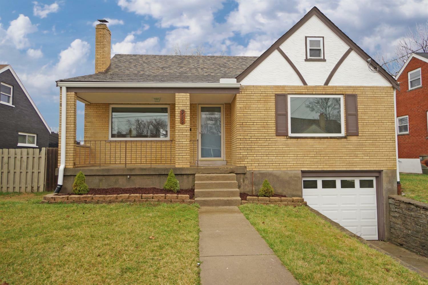 Property Photo: 3589 Neiheisel Ave OH 45248