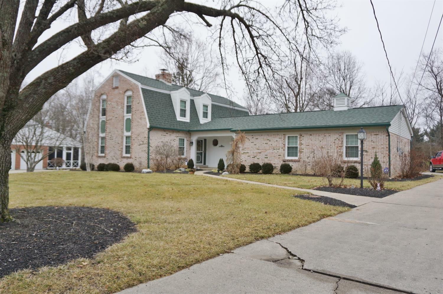 Property Photo: 1610 Beech Grove Dr OH 45233