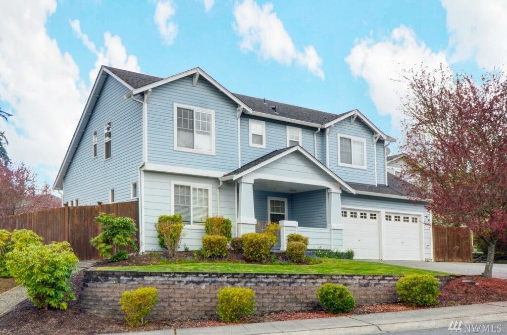 Property Photo:  5121 147th Place SE  WA 98208 