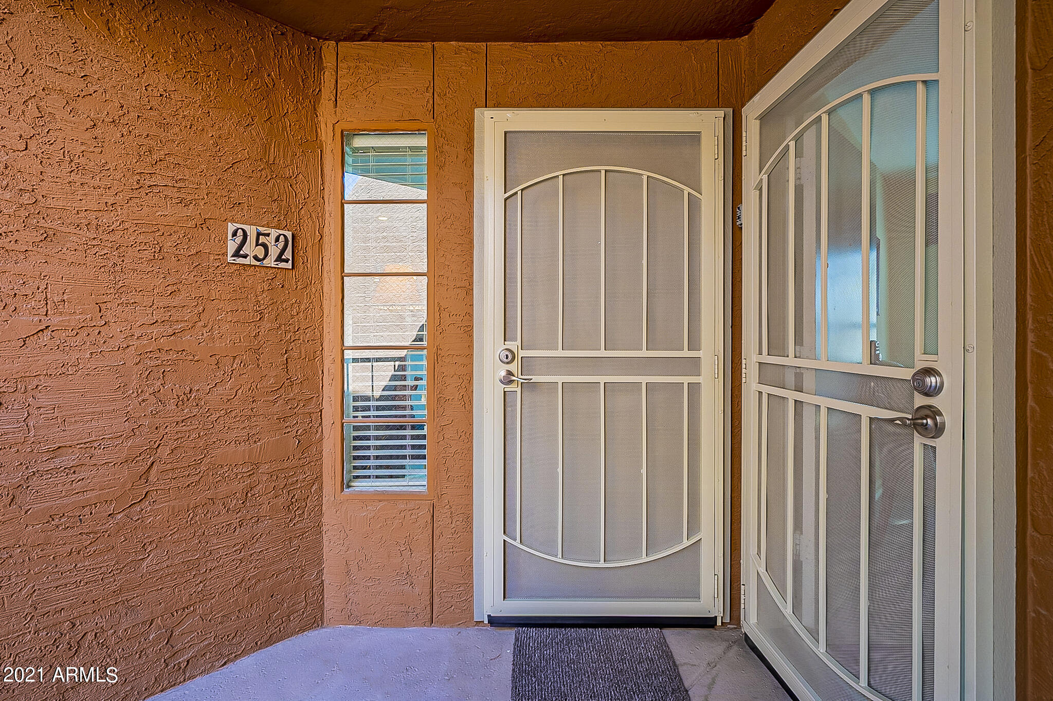 Property Photo: 4704 E Paradise Village Parkway N 252 AZ 85032