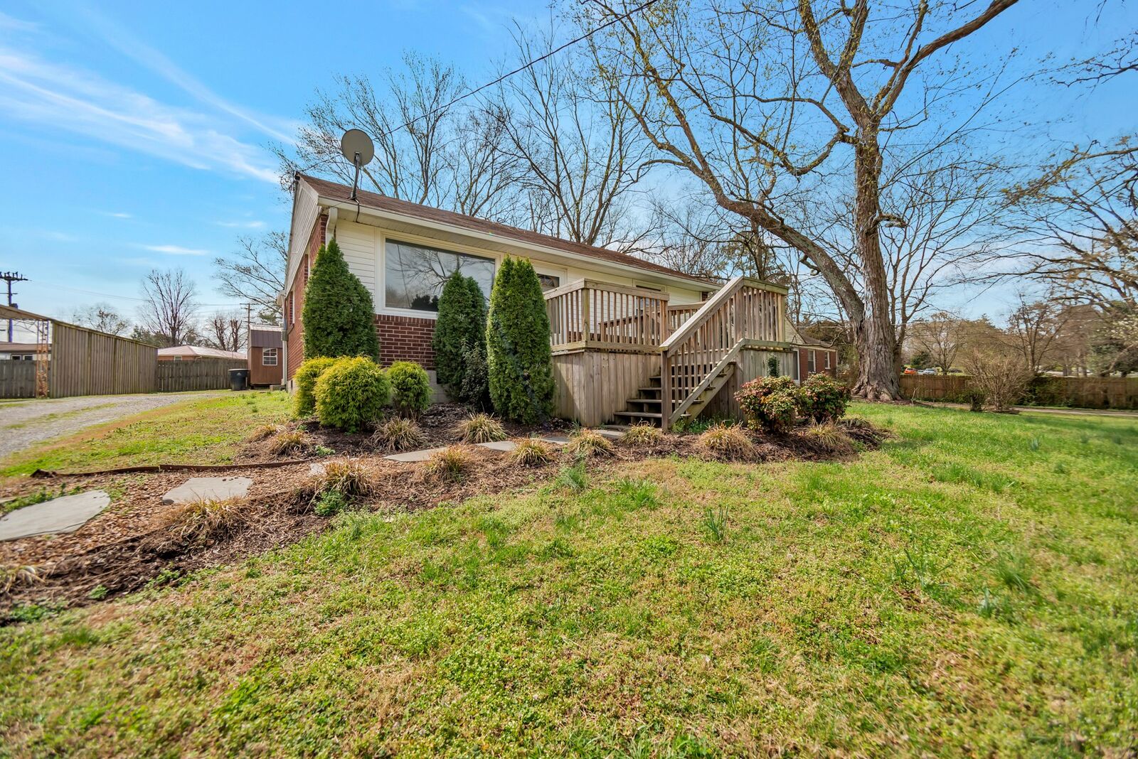 Property Photo:  2929 Twin Lawn Dr  TN 37214 