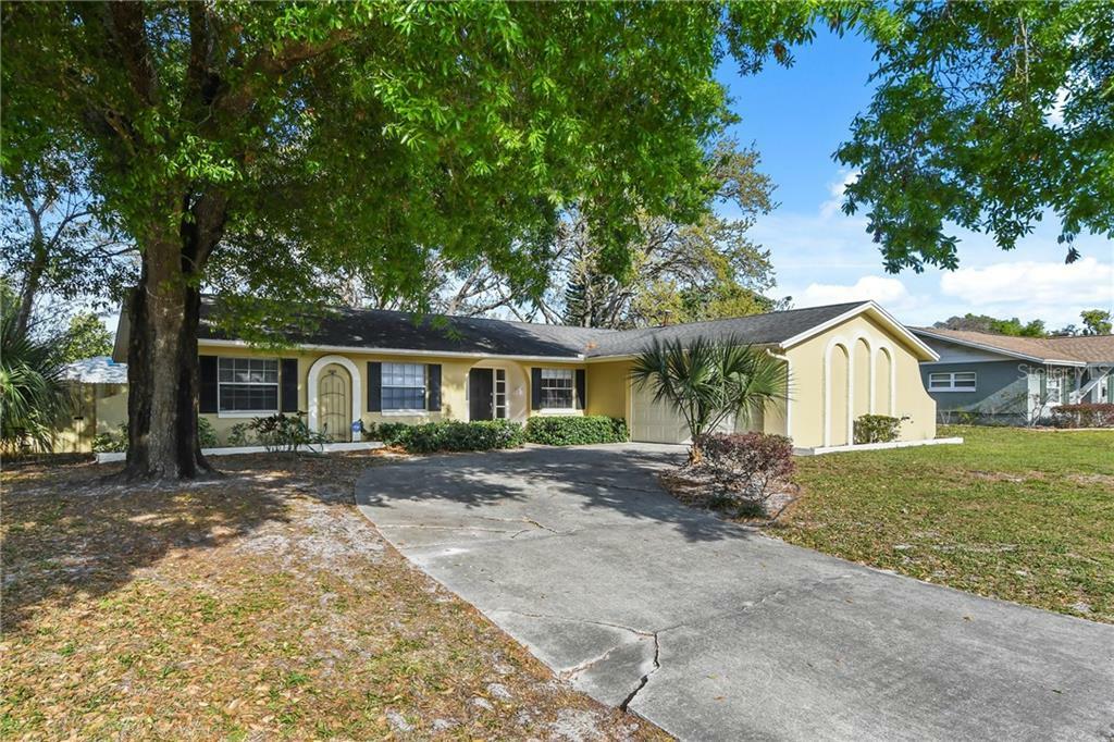 Property Photo:  1909 Collier Drive  FL 32730 