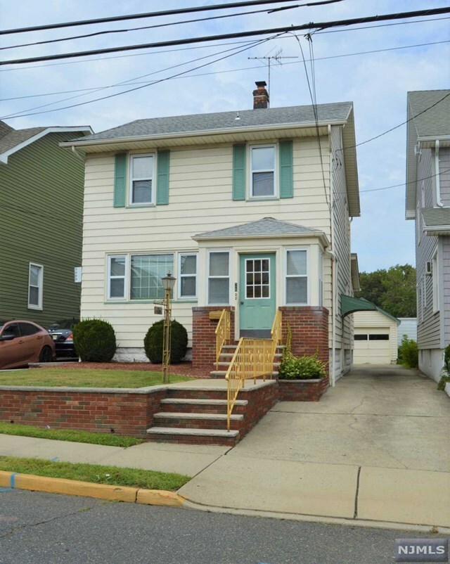 Property Photo:  26 Beaver Avenue  NJ 07031 