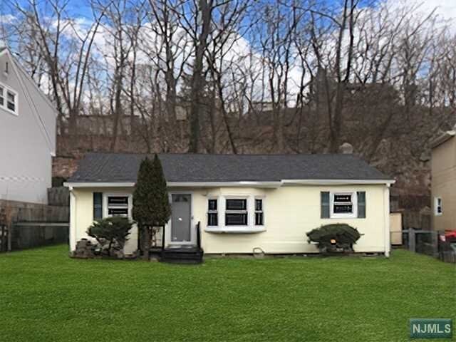 Property Photo: 332 Skyline Lake Drive NJ 07456