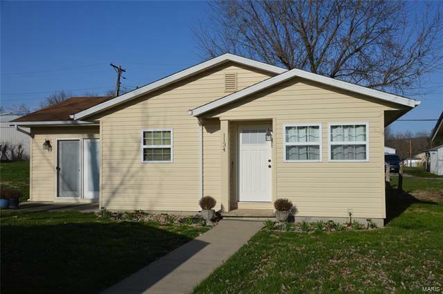 1134 Spruce Street  Bismarck  63624 photo