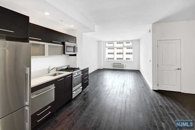 Property Photo:  1450 Washington Street 522  NJ 07030 