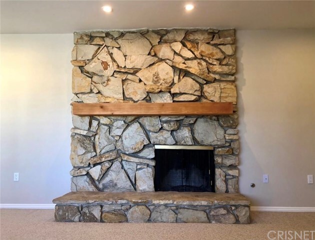 Property Photo: 24 W Sidlee Street CA 91360