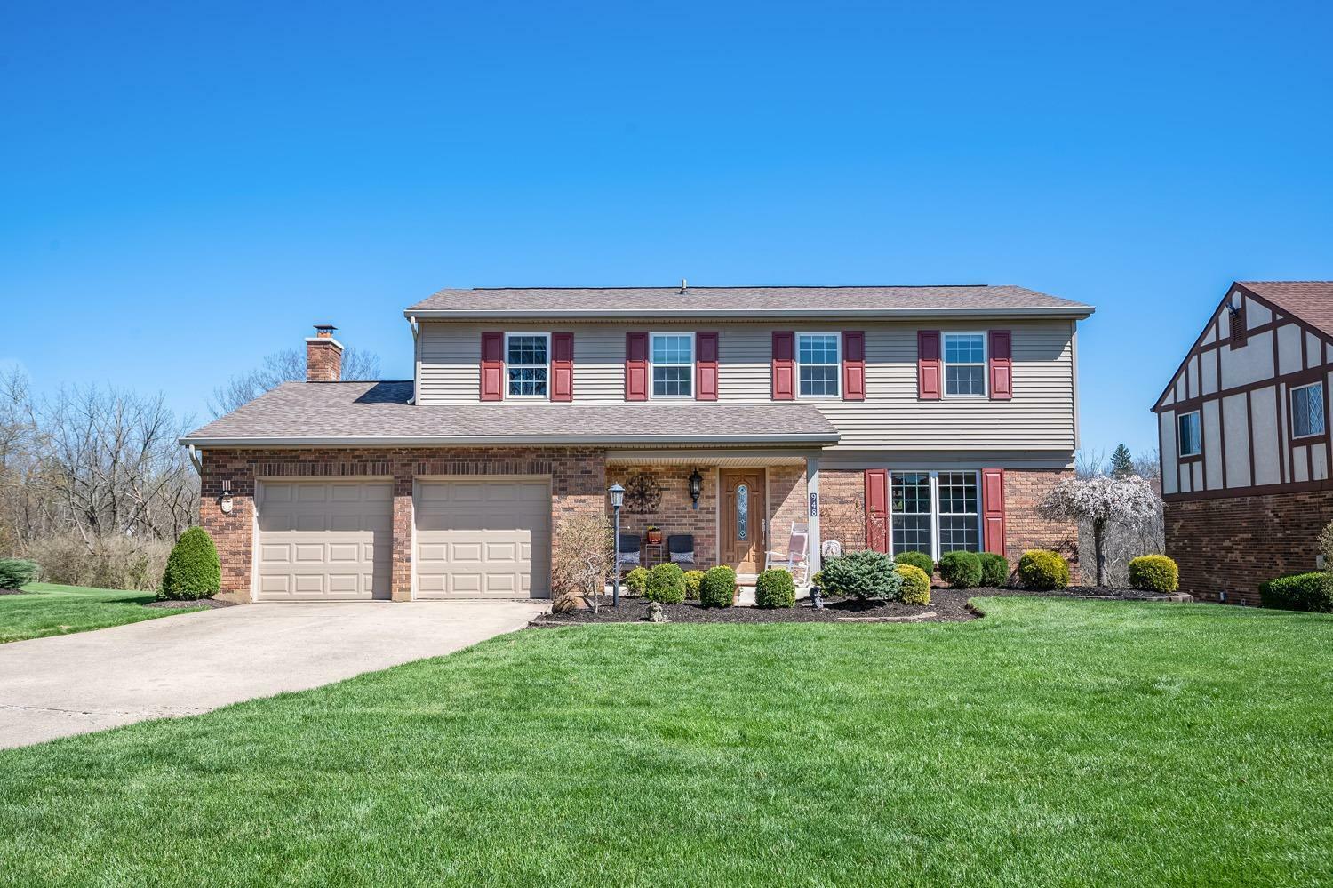 Property Photo: 948 Countryridge Ln OH 45233