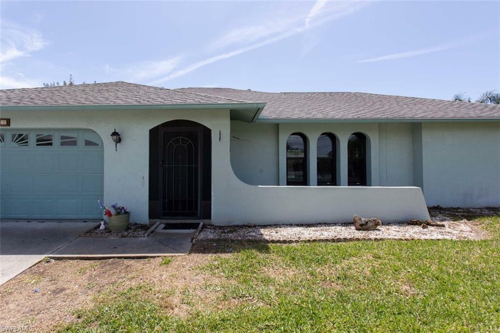 Property Photo:  132 SW 34th Lane  FL 33914 