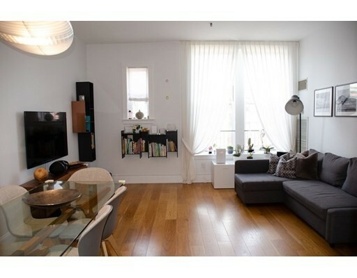 Property Photo:  416 Marlborough 501  MA 02115 