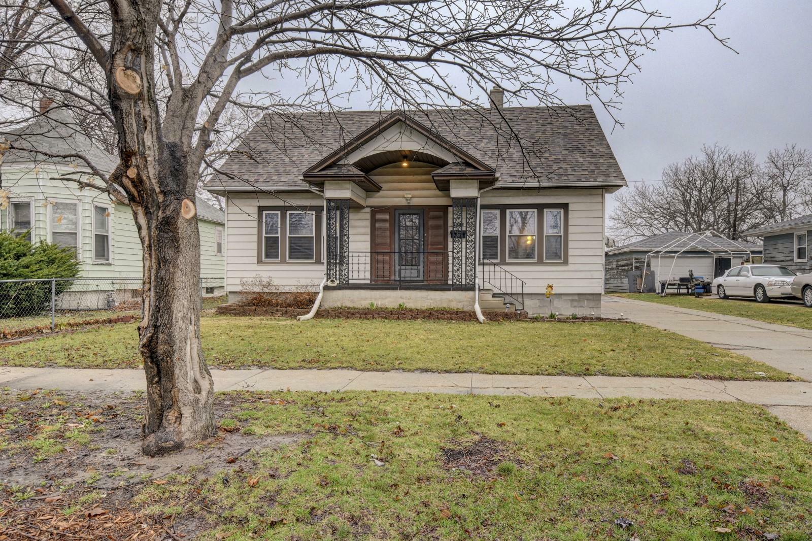 Property Photo:  2826 3rd Ave  Avenue  IA 51501 