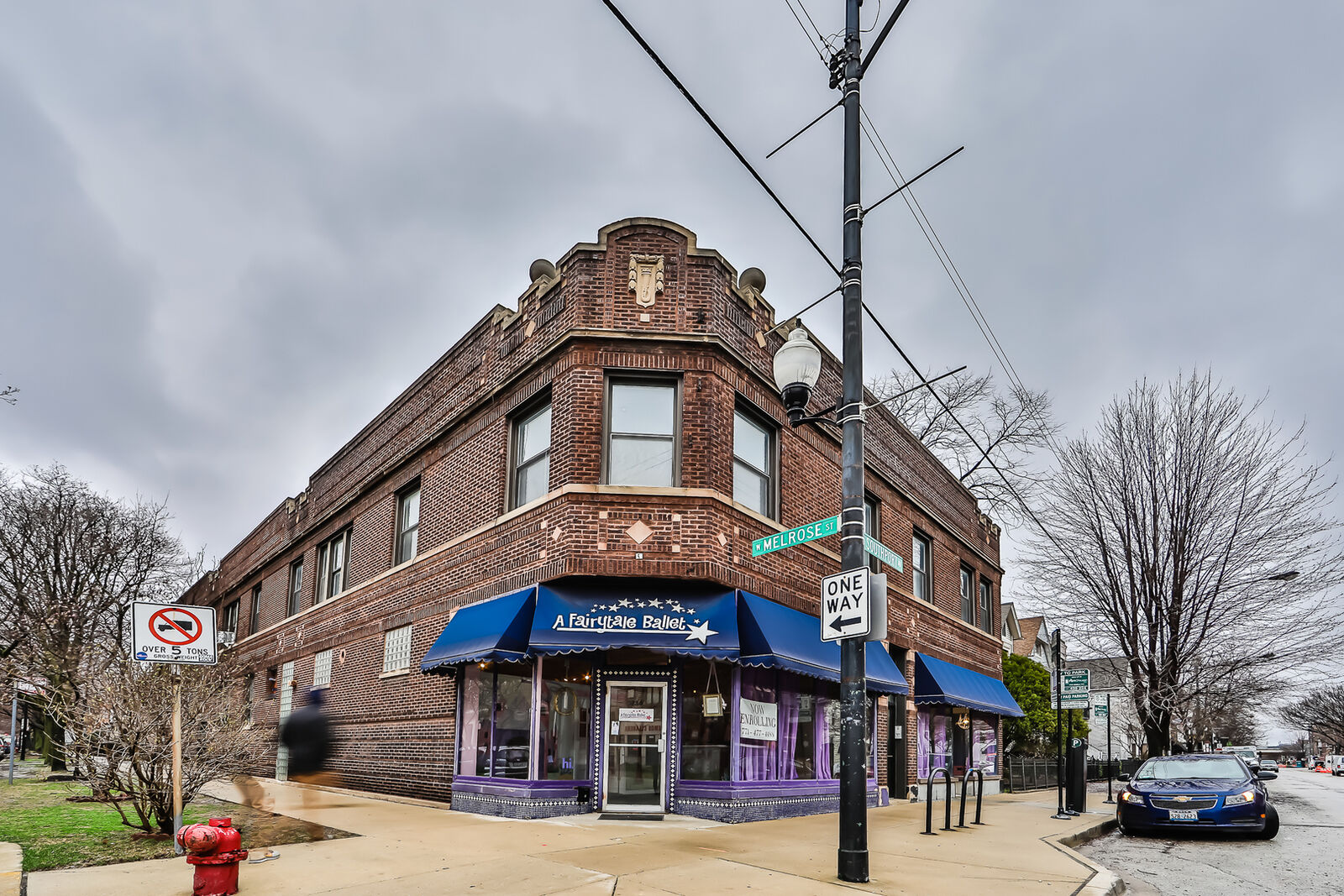 Property Photo:  3234 N Southport Avenue 2  IL 60657 