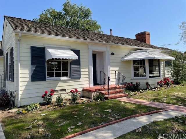 Property Photo: 4606 Graywood Avenue CA 90808