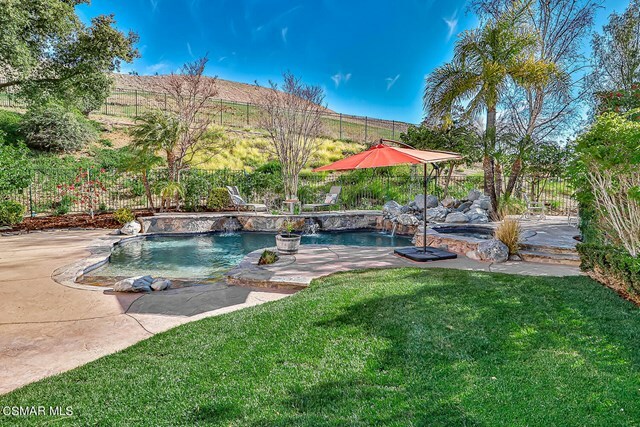 Property Photo:  112 Ranch Creek Court  CA 93065 