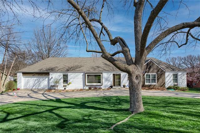 Property Photo: 3304 W 99th Street KS 66206