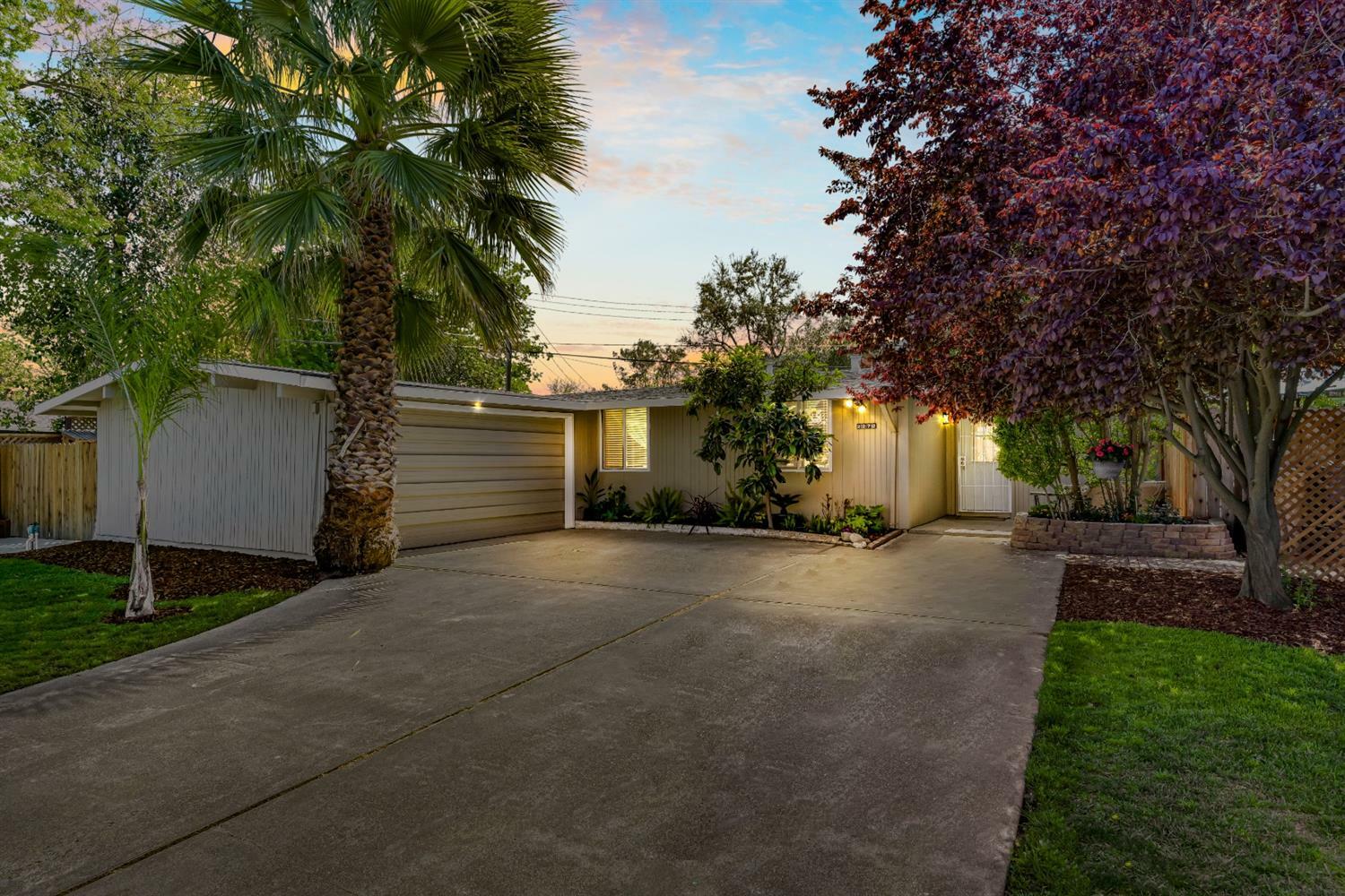 Property Photo:  2272 62nd Avenue  CA 95822 