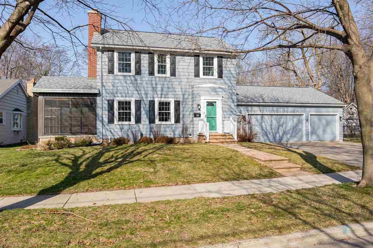 Property Photo:  312 11th Street  WI 54956 