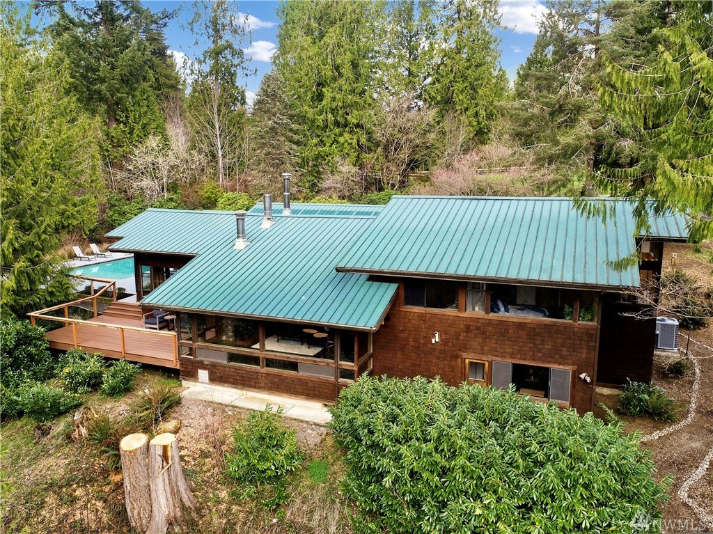 Property Photo:  23619 SE 137th St  WA 98027 