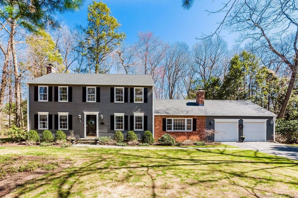 Property Photo:  60 Briar Hill Road  CT 06001 