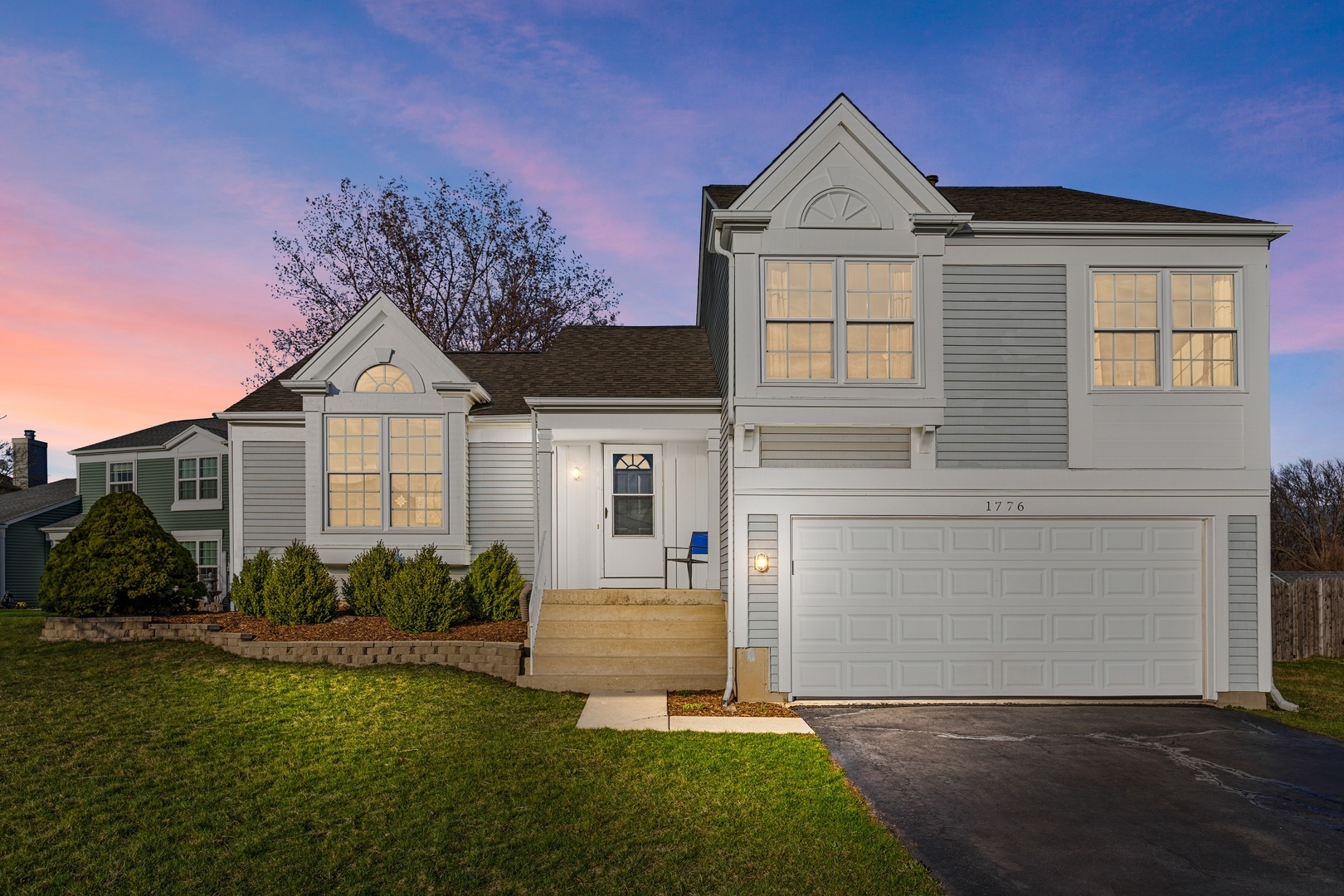 Property Photo: 1776 Mission Hills Drive IL 60123